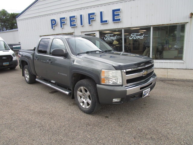 2011 Chevrolet Silverado 1500 LT in Gray — front three-quarter view